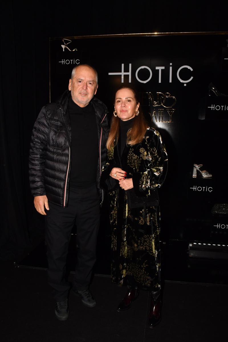 Hotiç Ailesinin Yeni Yıl Daveti