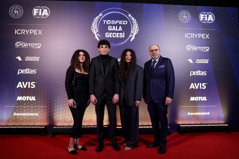 TOSFED Gala Gecesi Zorlu PSM'de gerçekleşti