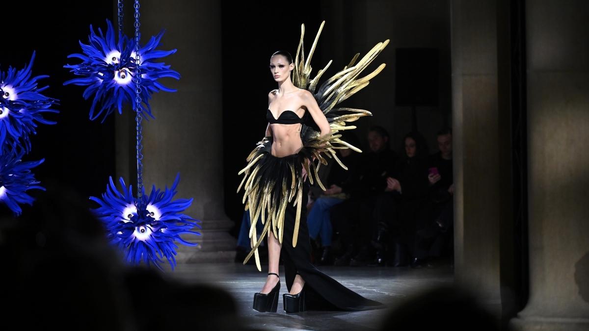 Londra Moda Haftası 2025-26 Sonbahar/Kış Programı
