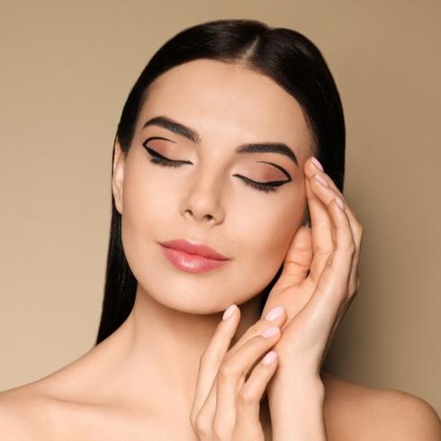 Mükemmel Eyeliner Uygulamanın 5 Püf Noktası