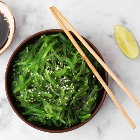 Deniz Yosununun Sağlığa Faydaları: Doğanın Süper Besini