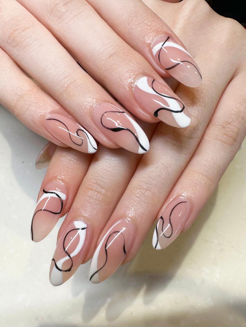 En Kolay Nail Art Modelleri