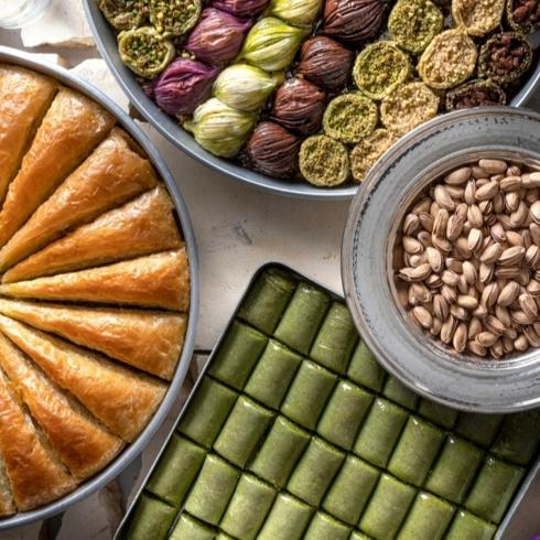 Bayram Tatlılarıyla Formda Kalmanın Püf Noktaları