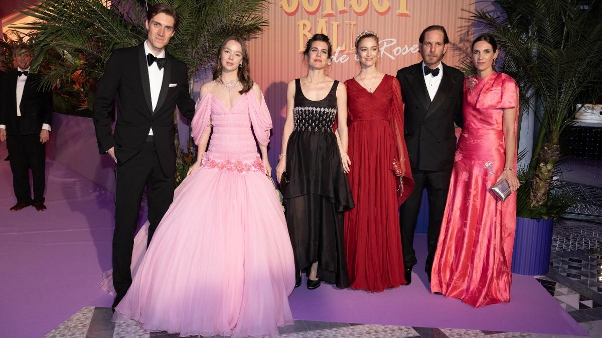 2025 Monaco Gül Balosu: Kraliyet Şıklığı