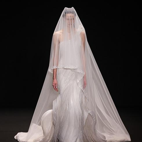 2025 Gelinlik Trendleri: Yeni Sezonun Öne Çıkan Modelleri