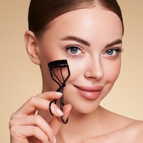 Kirpik Kıvırmada Yeni Uygulamalar