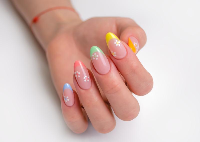Yaza Renk Katacak Nail Art Modelleri
