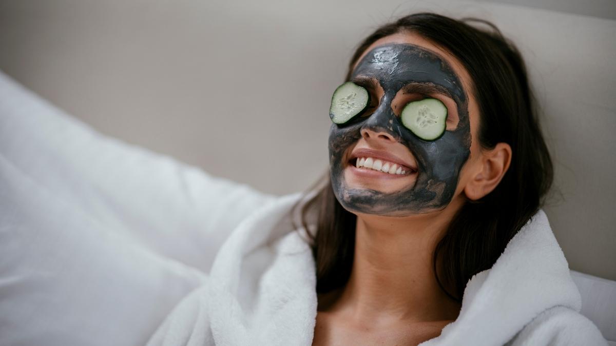 Parlayan Bir Cilt İçin Doğal Peeling Tarifleri
