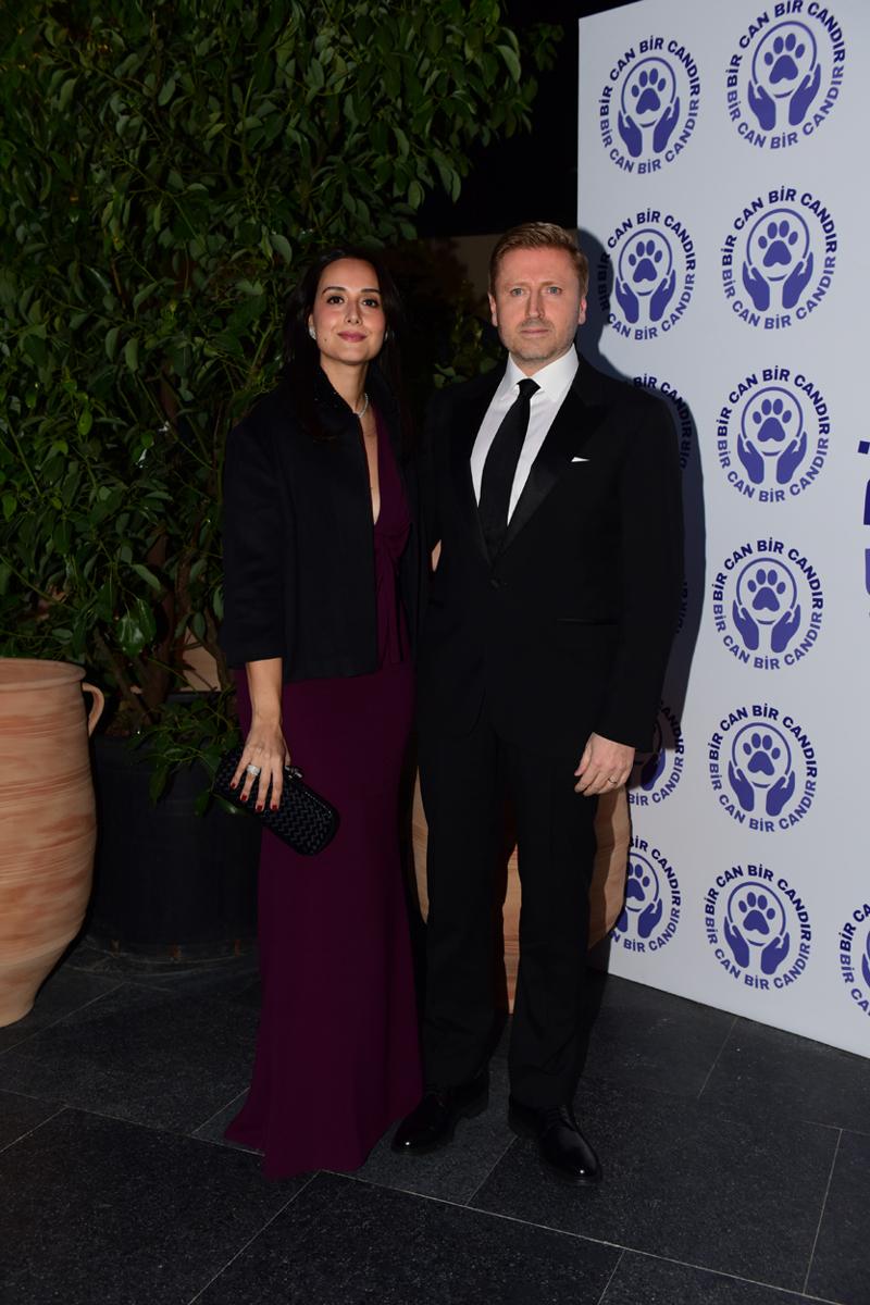Derin Mermerci'den Pet Gala