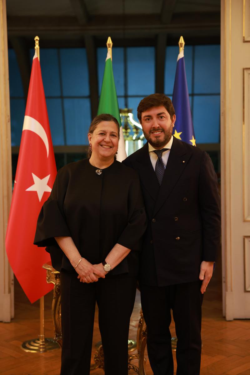 Marco Temponi'ye İtalya'dan Onur Nişanı