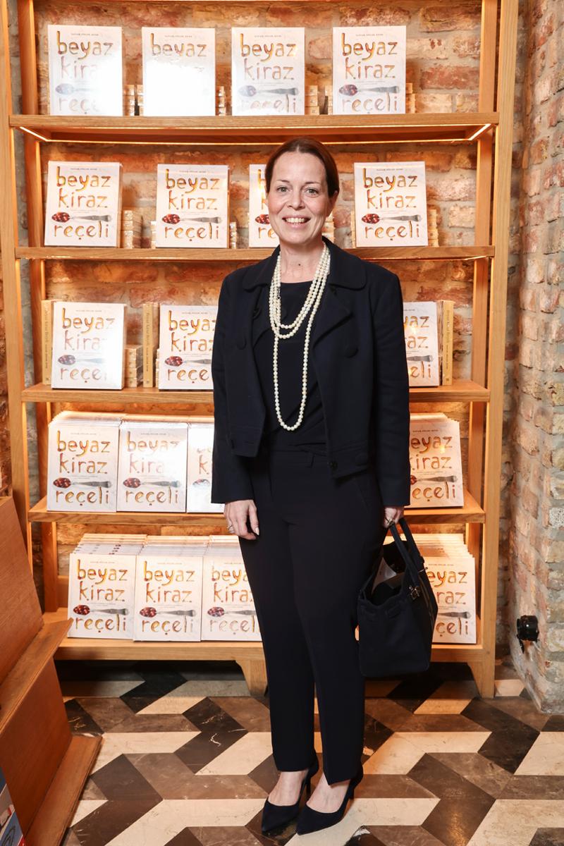 Rosella Karabacak'tan "Beyaz Kiraz Reçeli"