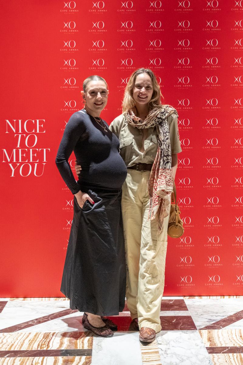 XO Cape Arnna Yaza Merhaba Dedi