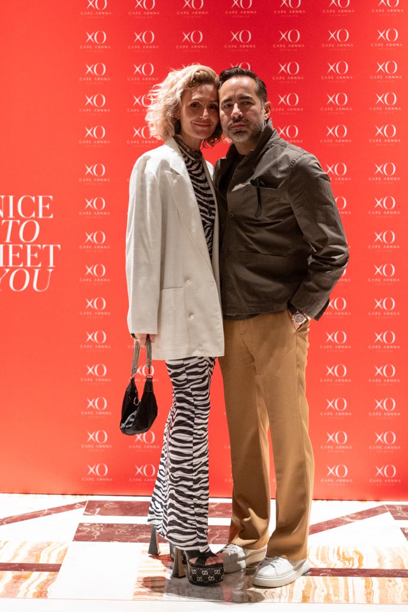 XO Cape Arnna Yaza Merhaba Dedi