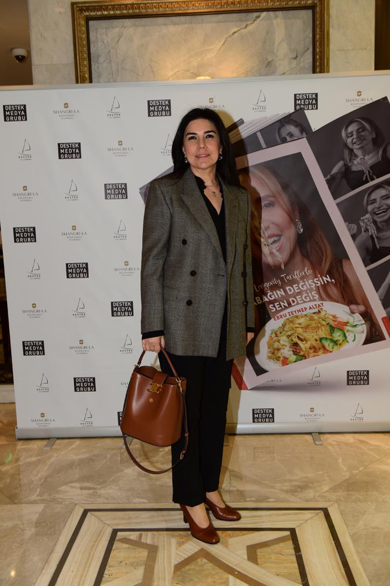 Kitap Tanıtımı: “Longevity Tariflerle Tabağın Değişsin, Sen Değiş”