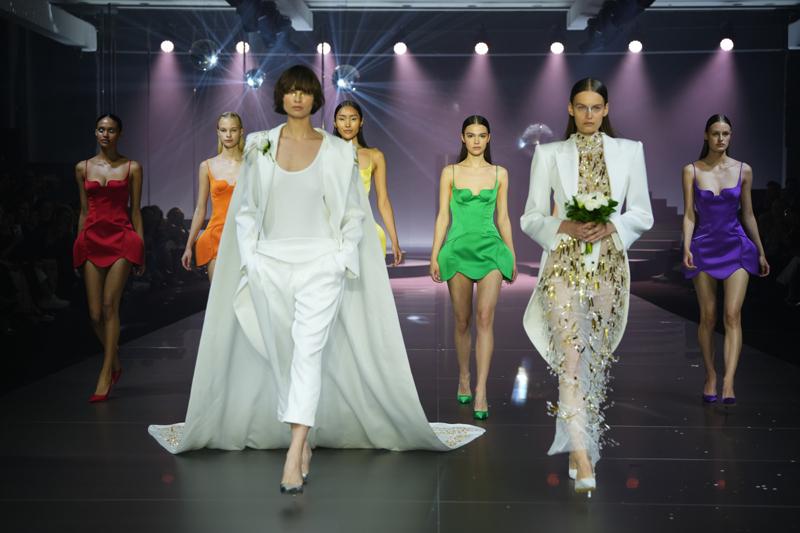 Hakaan Yıldırım'dan Duygulara Dokunan Bir Moda Anlatısı