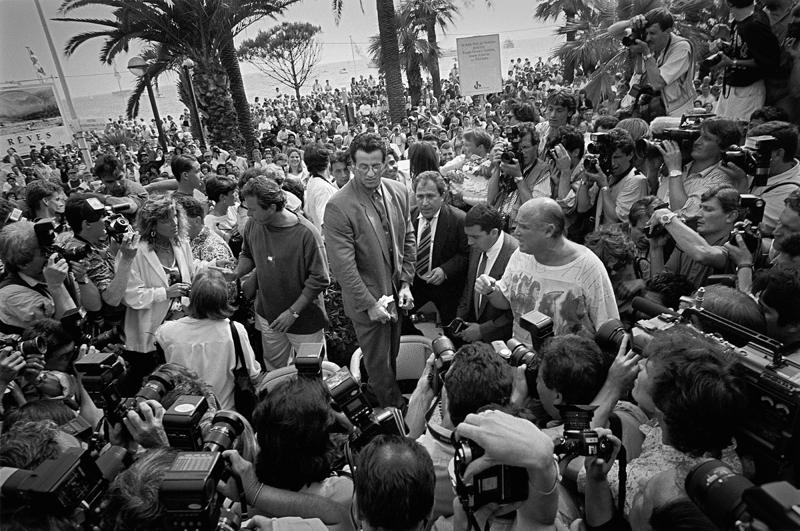 Cannes Sokaklarında Geçmişe Yolculuk