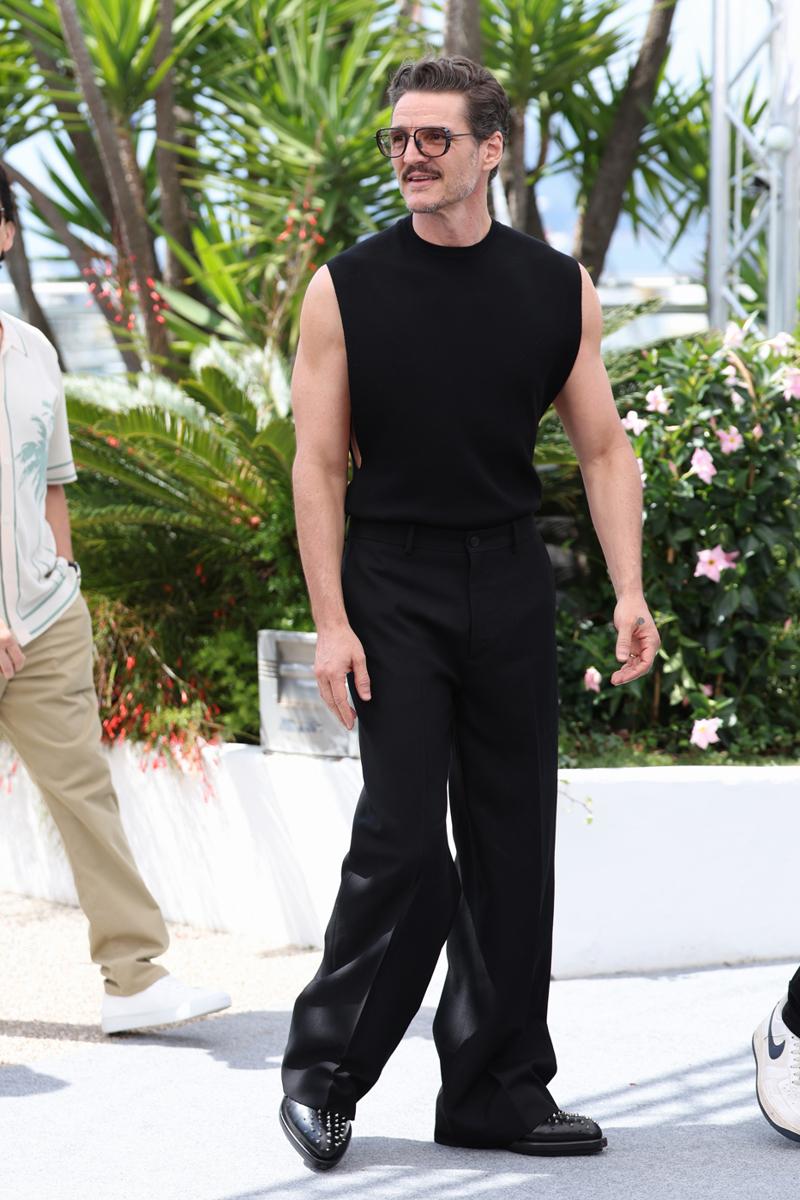 Pedro Pascal'ın En İkonik Moda Seçimleri