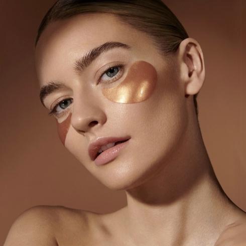 Z Kuşağı'nın Yeni Tutkusu: Logolu Göz Altı Maskeleri