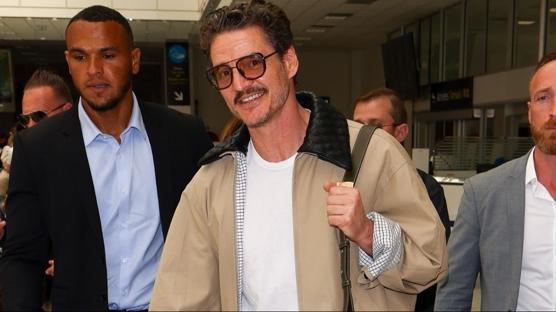 Pedro Pascal'ın En İkonik Moda Seçimleri
