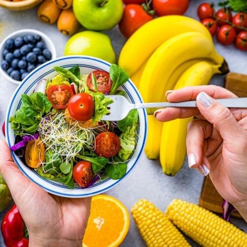 Yaz Mevsimine Sağlıklı Bir Başlangıç: Doğru Beslenme ile Fit ve Zinde Kalın