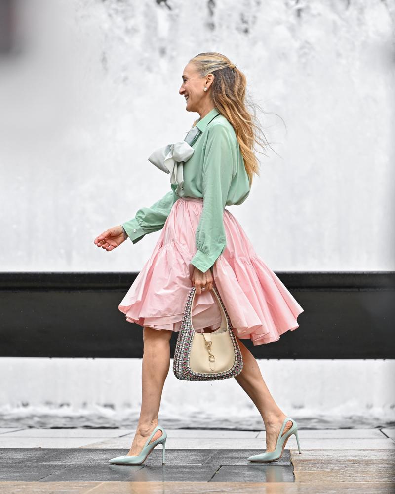 Carrie Bradshaw ve Ayakkabılarla Bitmeyen Aşkı