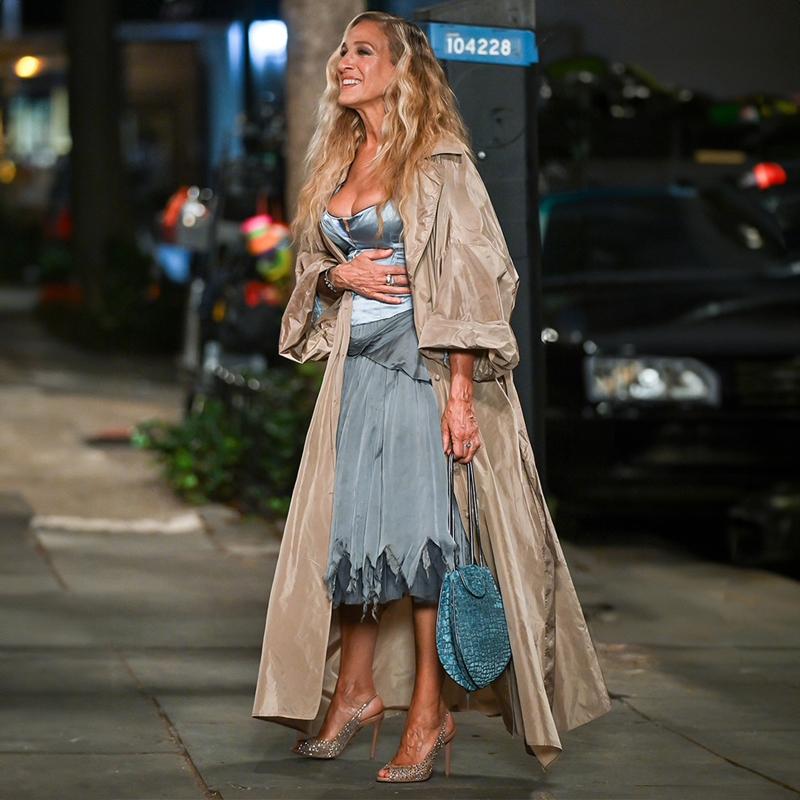 Carrie Bradshaw ve Ayakkabılarla Bitmeyen Aşkı