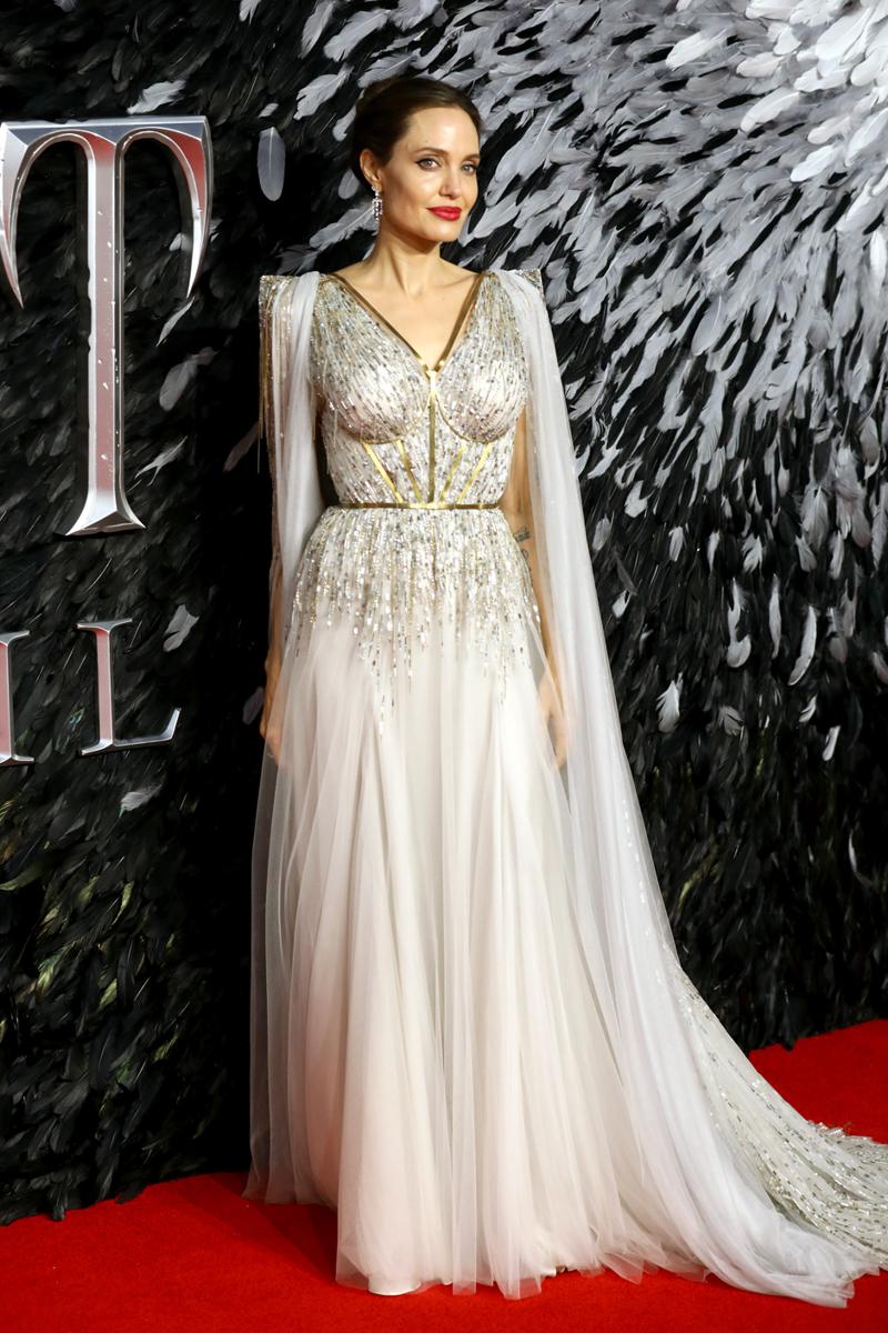 Angelina Jolie'nin En İyi Kırmızı Halı Görünümleri