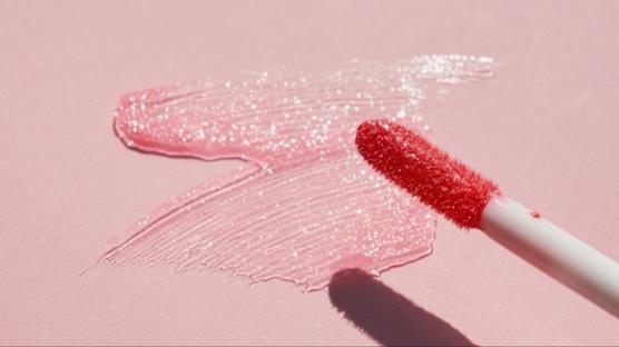 Bu Yaz Çantanızda Olması Gereken 10 Gloss