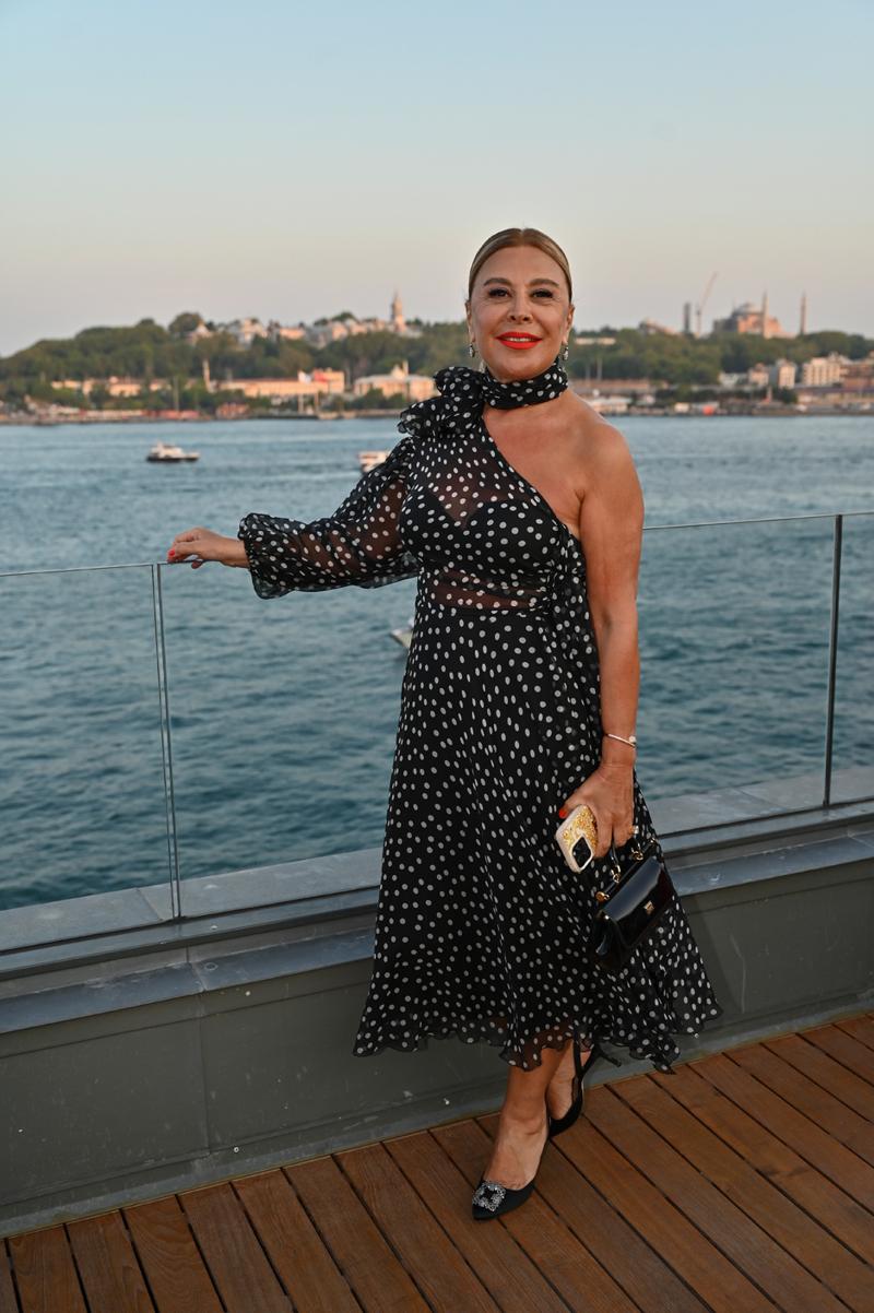 Boğaz'ın Kalbinde Şık Bir Yaz Akşamı