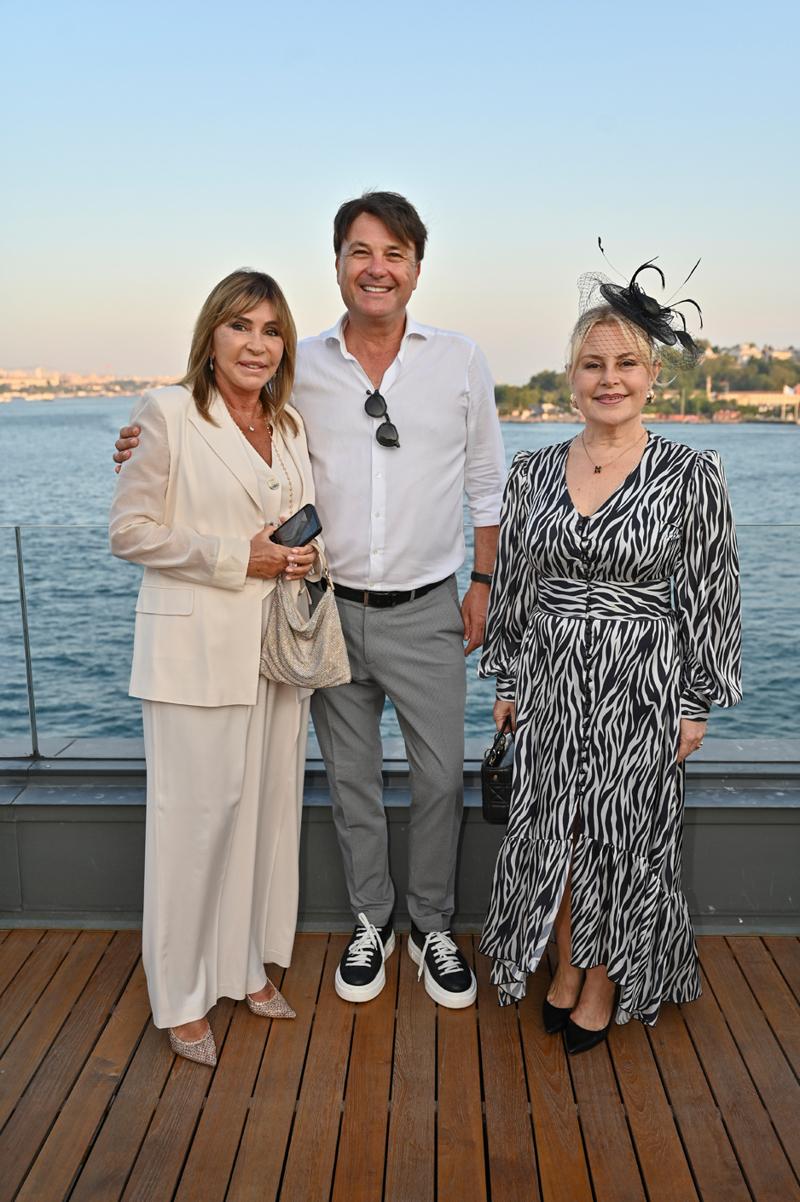 Boğaz'ın Kalbinde Şık Bir Yaz Akşamı