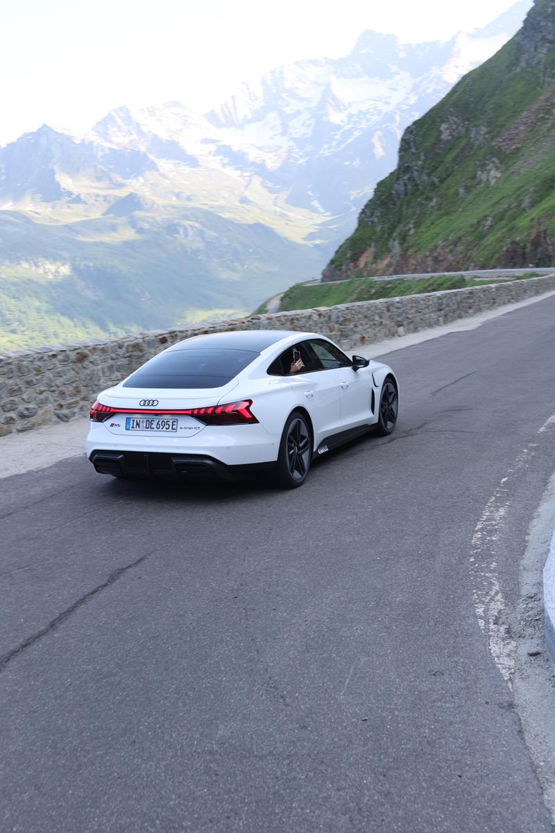 Almanya'dan İtalya'ya Uzanan Bir Deneyim: ALEM X AUDI Summer Driving Experience