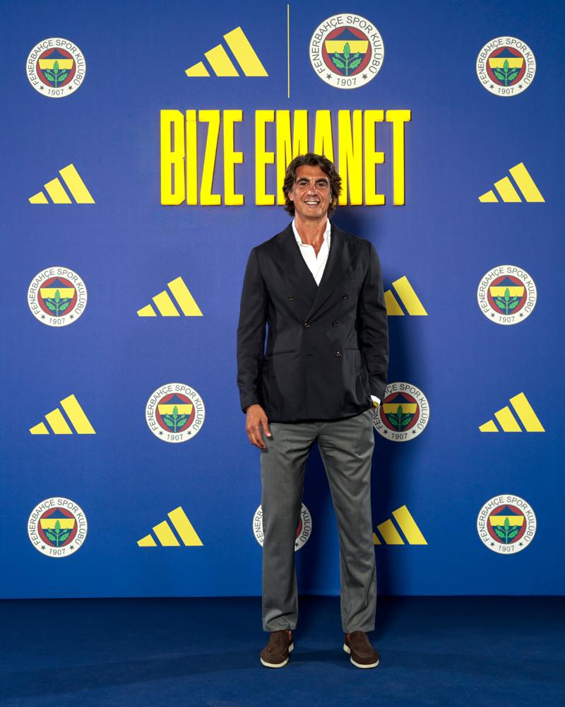 Fenerbahçe Yeni Sezon Formalarını Tanıttı