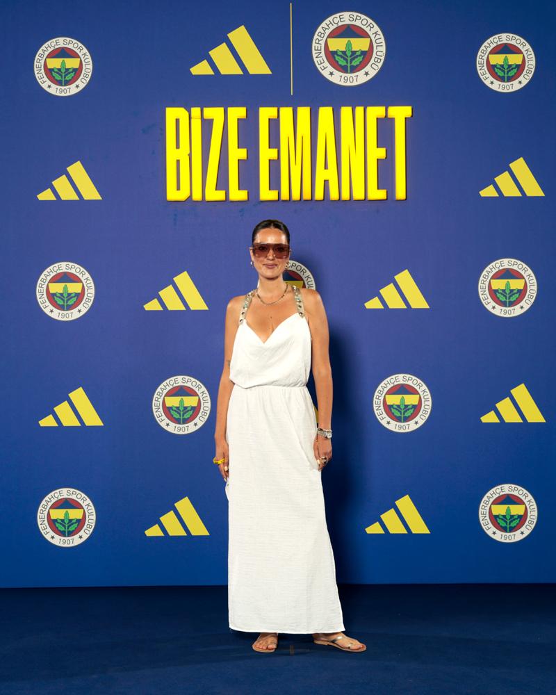 Fenerbahçe Yeni Sezon Formalarını Tanıttı