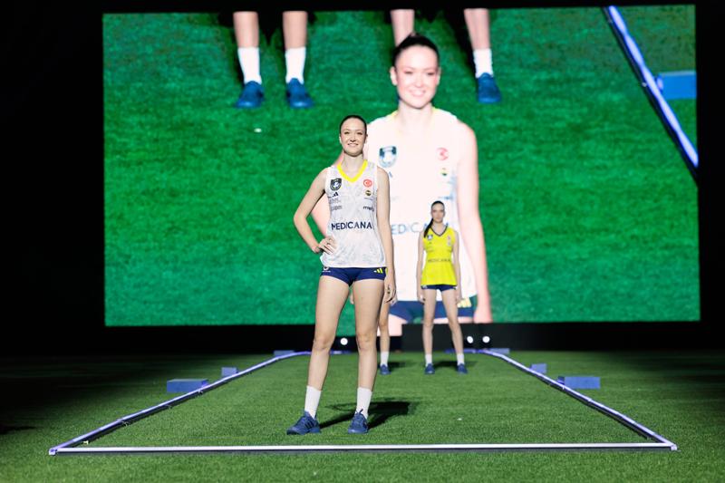 Fenerbahçe Yeni Sezon Formalarını Tanıttı