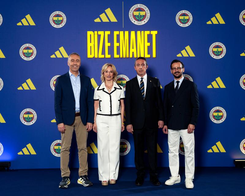 Fenerbahçe Yeni Sezon Formalarını Tanıttı