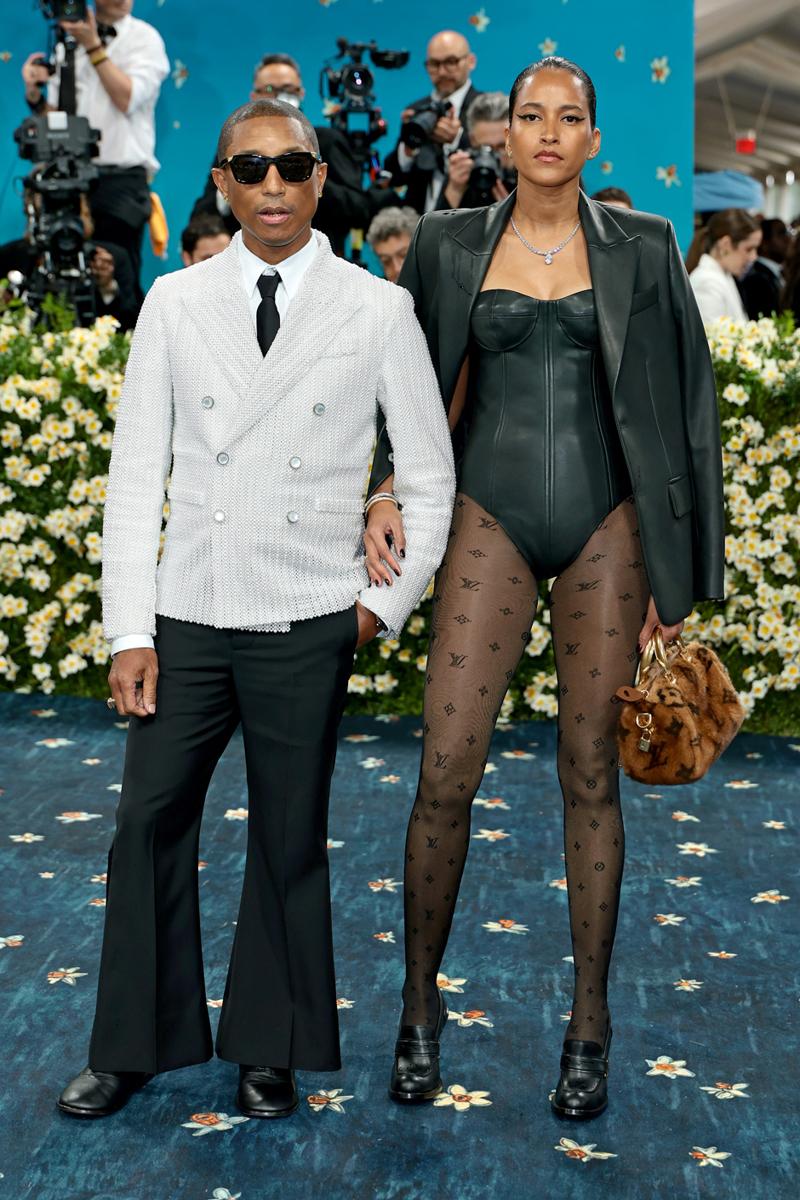 Ünlü Çiftlerin Kırmızı Halı Görünümleri