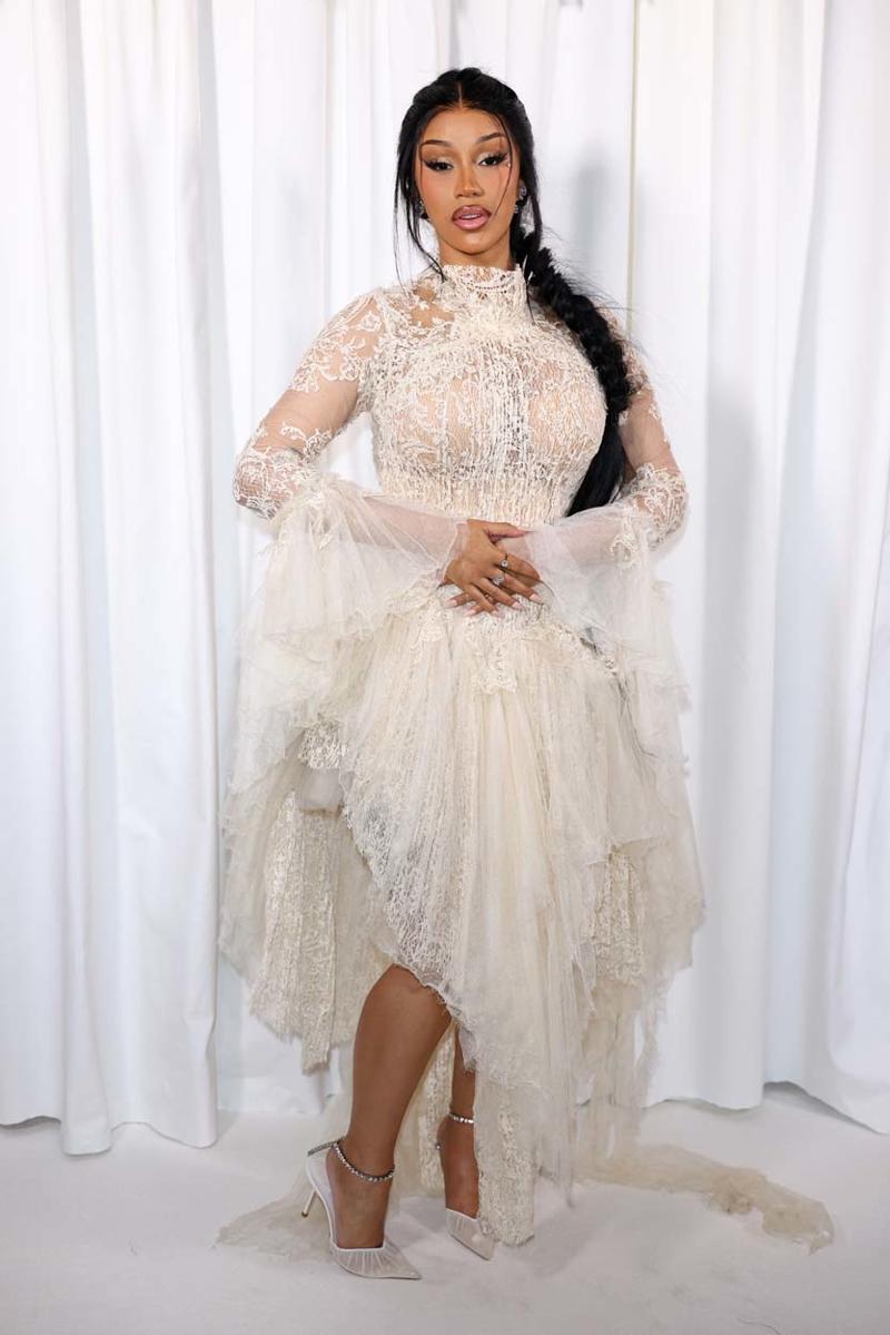 Cardi B'nin Yüksek Moda Stili