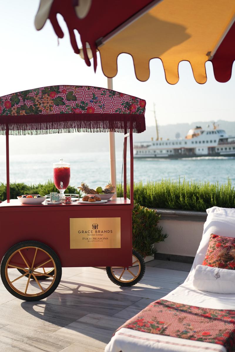 Boğaz'da Bir Yaz Rüyası: Grace Brands Summer Lounge