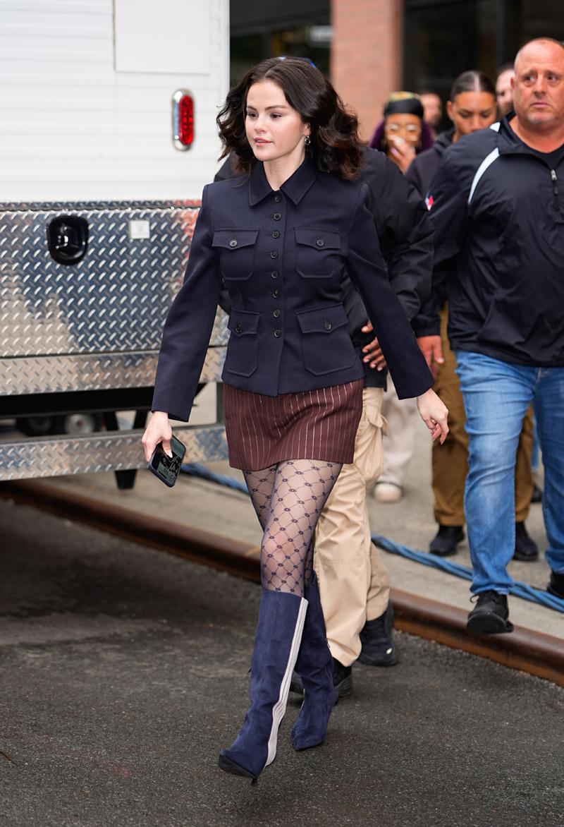 Selena Gomez'in Zamansız ve Dengeli Stil Anlayışı