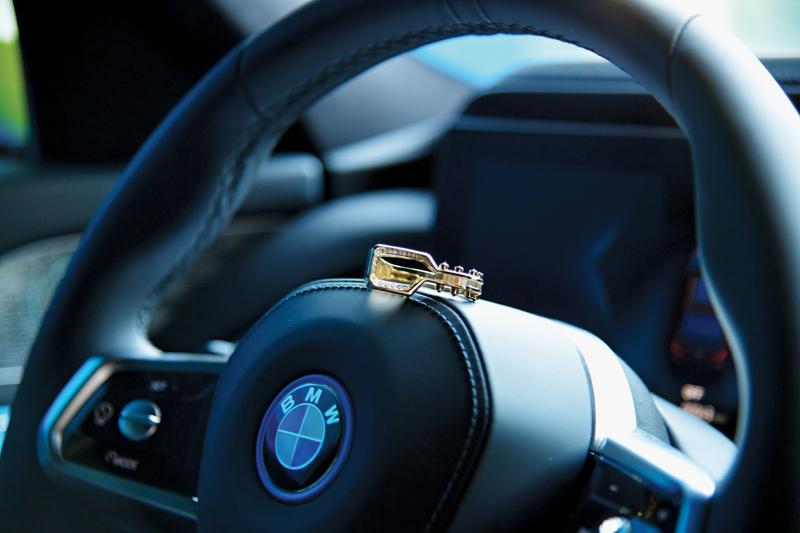 Sanat, Tasarım ve Lüksün Kesişiminde: ALEM X Baguette Jewellery x BMW