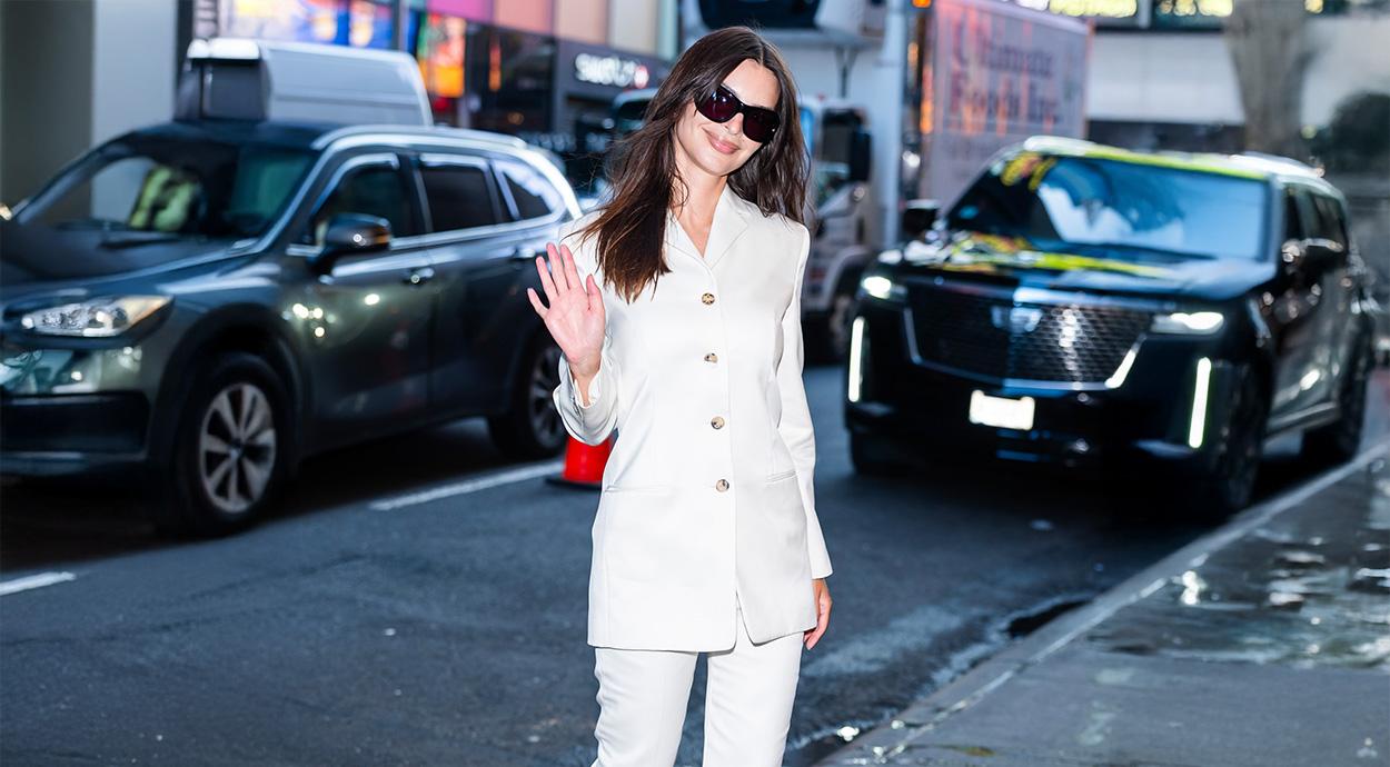 Emily Ratajkowski ile Bir Günde Dört Farklı Stil