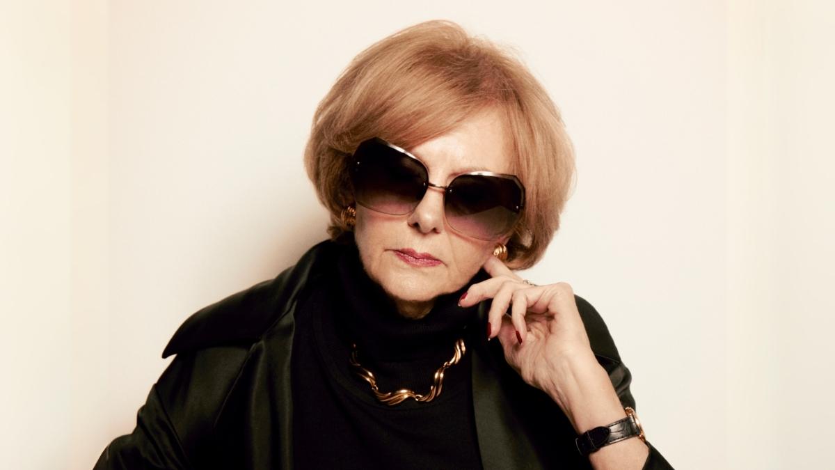 Linda Farrow'dan Zaman Yolculuğu: Iconic Koleksiyon Atölye Gözlük'te