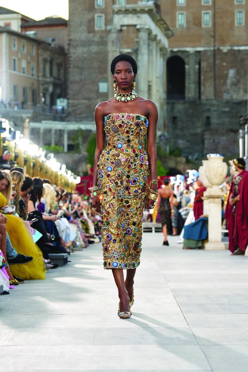 Tarihin Sahnesinde Zanaatkârlık: Dolce&Gabbana Alta Moda Roma'da