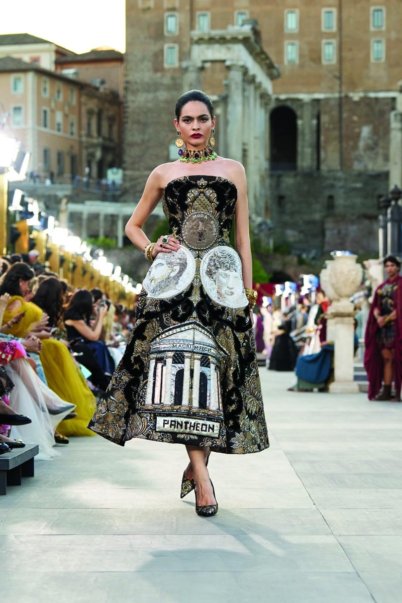 Tarihin Sahnesinde Zanaatkârlık: Dolce&Gabbana Alta Moda Roma'da