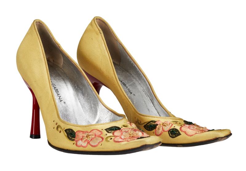  Whitney Houston'ın Dünya Kupası Tişörtüne Rekor Fiyat