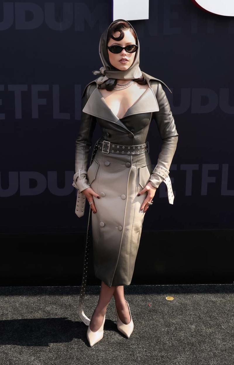 Jenna Ortega ile Glam Gotik Bir Evren