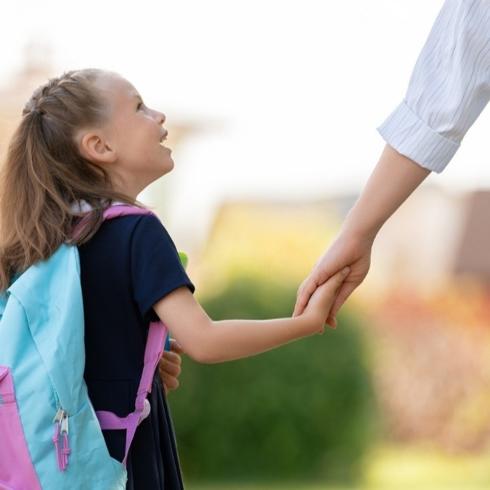 Oyun Alanından Düzenli Hayata: Çocuklar İçin Geçişin Psikolojisi