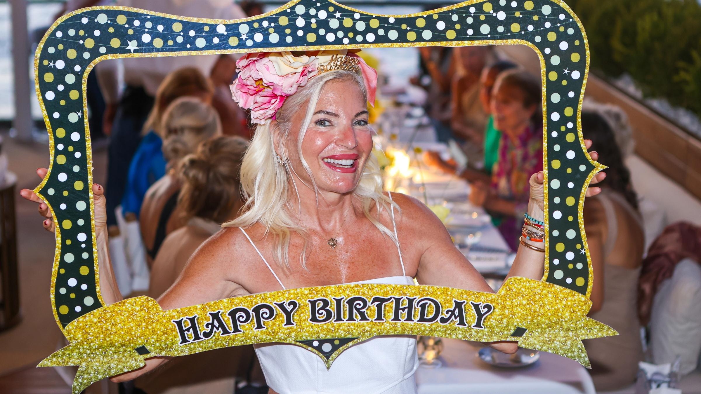 “Yaz Akşamı” Konseptli Sürpriz Kutlama