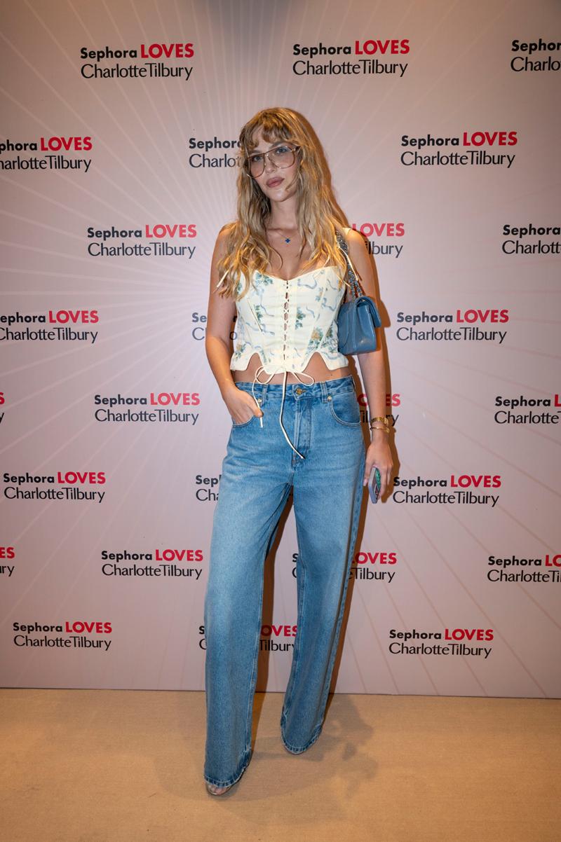 Charlotte Tilbury'nin Sephora'daki Birinci Yılı Işıltılı Bir Kutlama ile Taçlandı