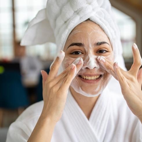 Nazik Bir Arındırma İçin: Köpük Temizleyiciler